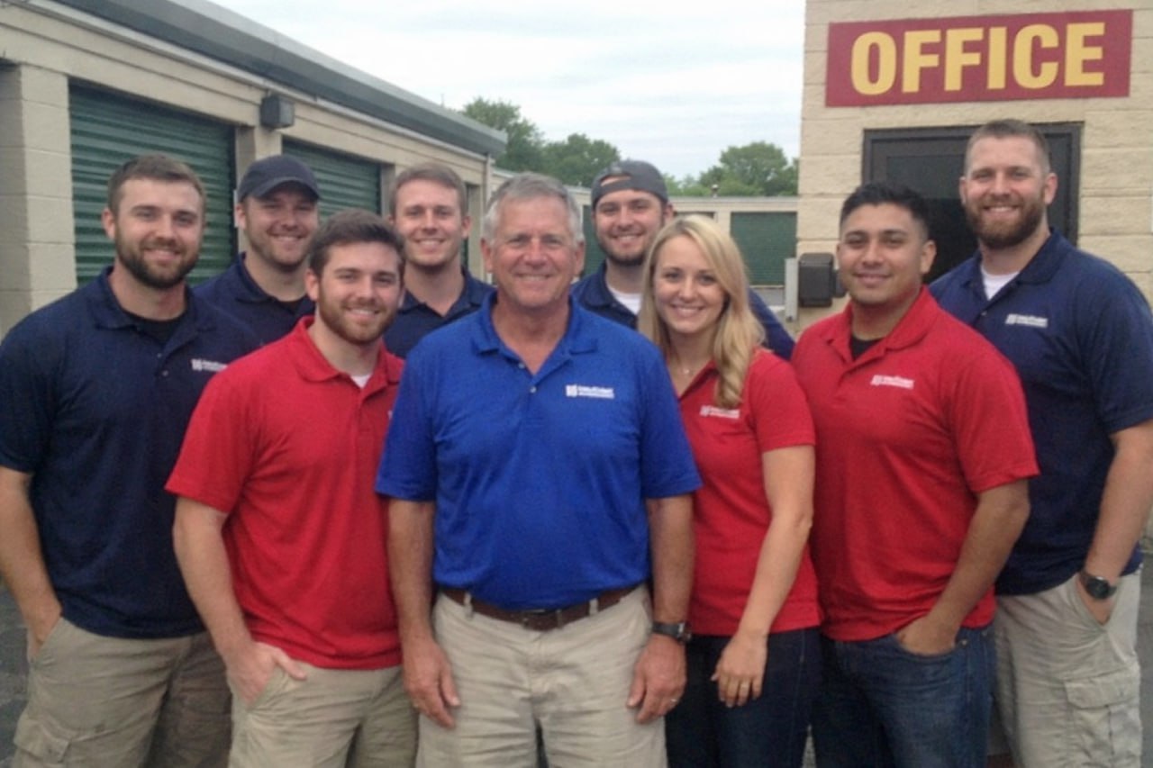 Water damage restoration professionals in Kendall, FL